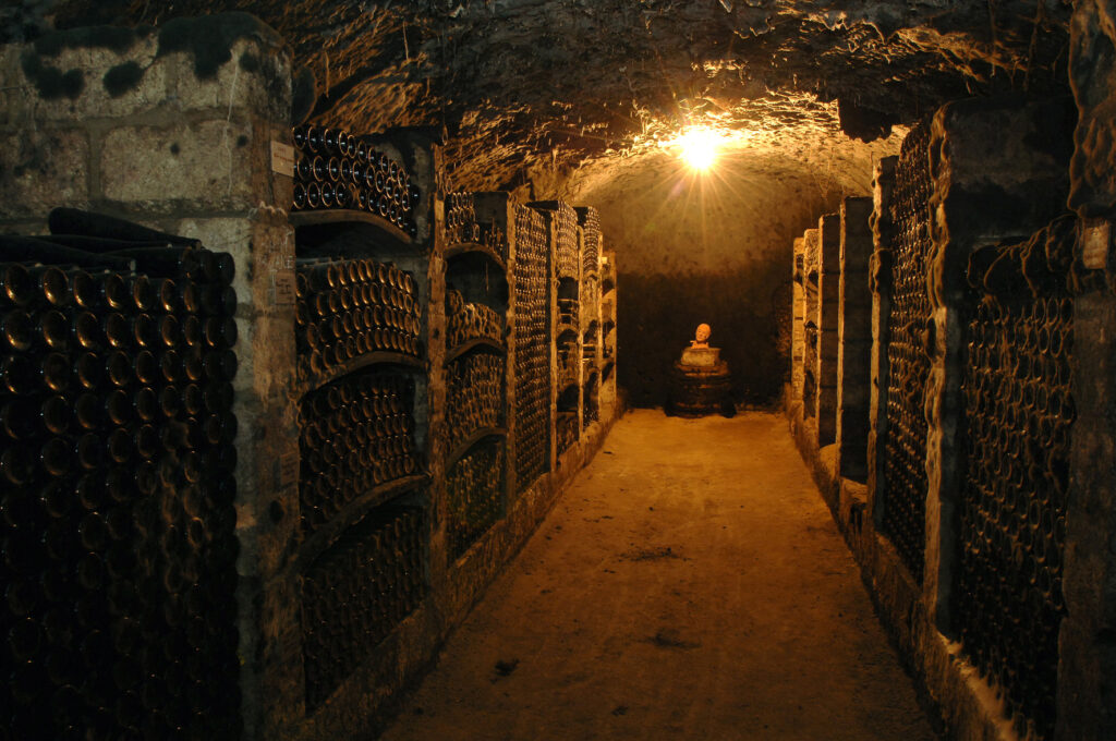 The uniqueness of our winery comes from our dedication to quality and from the success of several generations working together. It all started in 1984, when our family bought the first vineyards in Eger wine region. The base area has grown over the years, so now we have around 100 hectares. Since 2013 we have been able to make – not just wines, but also traditional method sparkling wines.