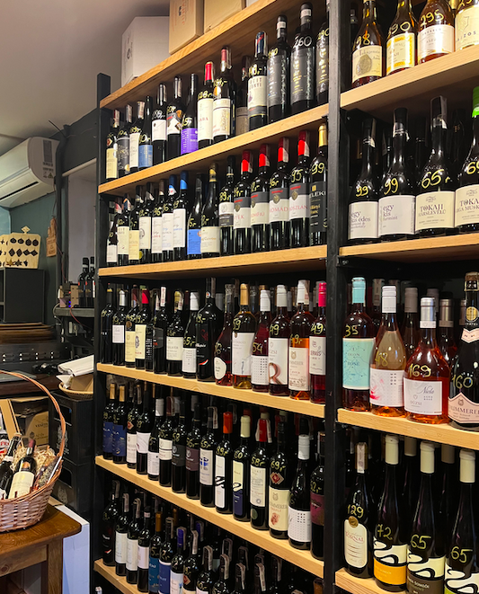 Kociolek i Wino wine shop Warsaw, Poland