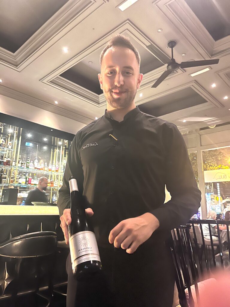 Caviar & Bull sommelier Budapest with Holdvölgy wine