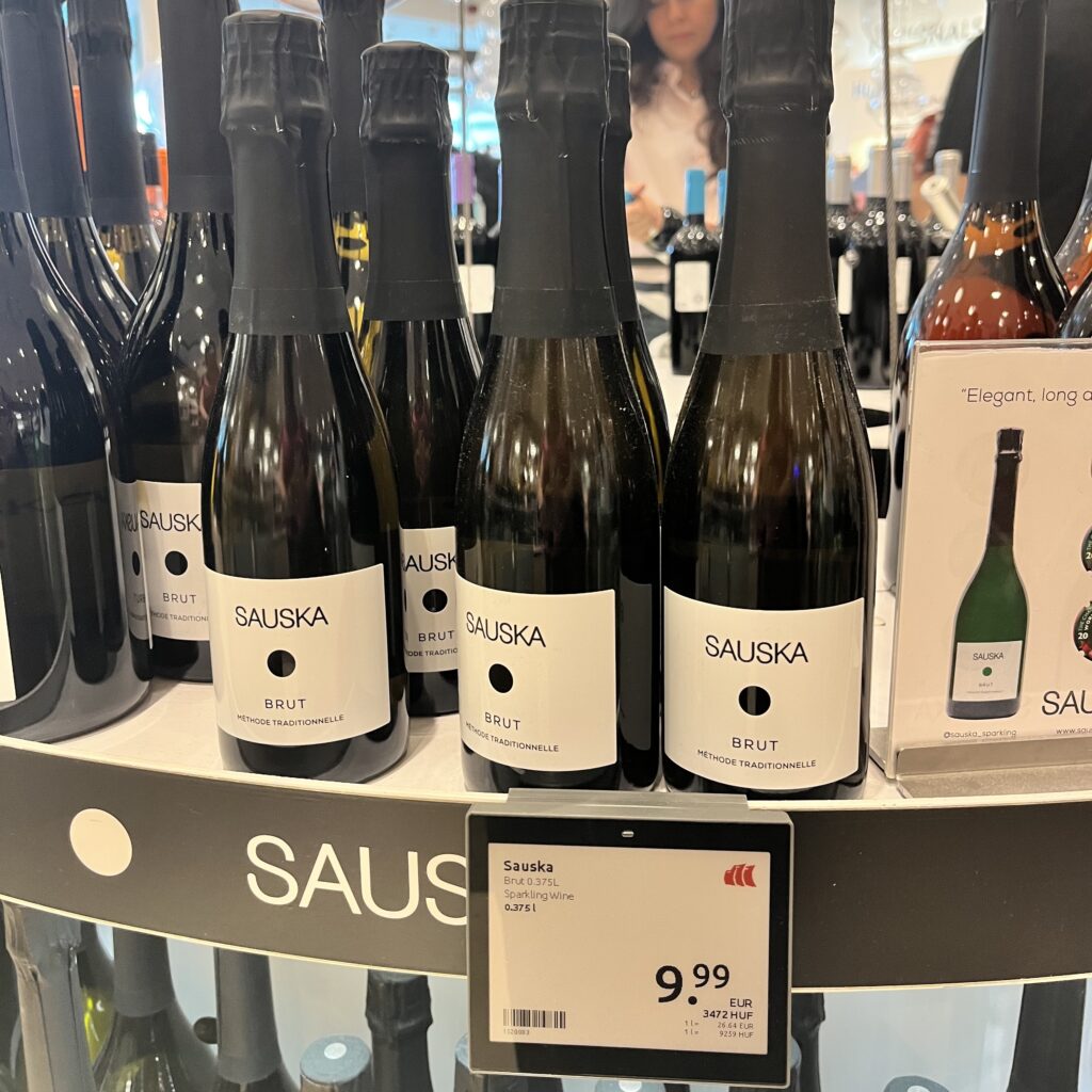 sauska-sparkling-brut-tokaj-airport-shop Sauska Brut traditional method sparkling wine at Budapest Airport