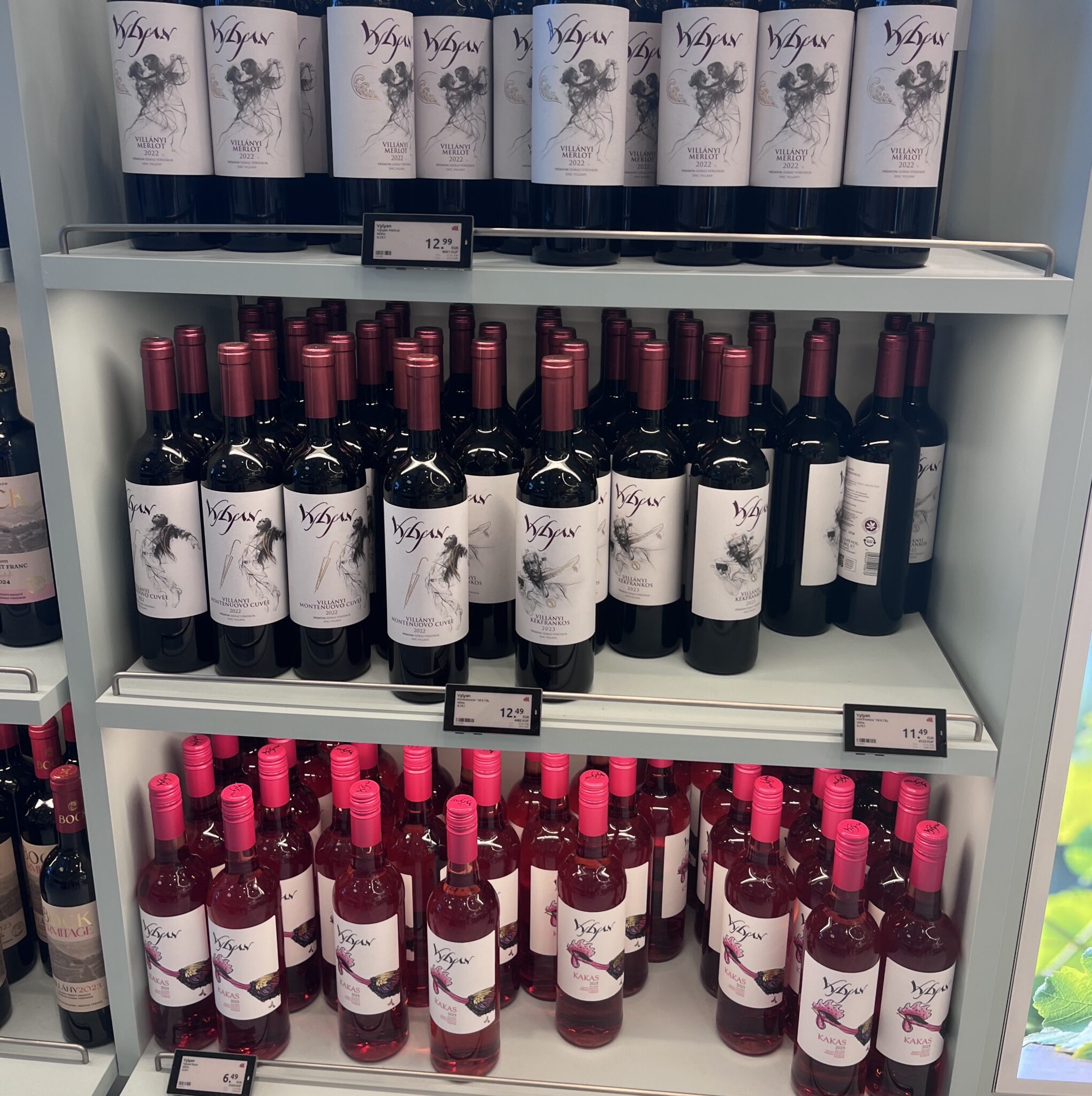 Vylyan wines at Budapest Airport