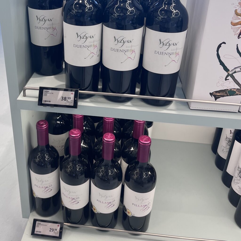 vylyan-top-wines-villany-budapest-airport